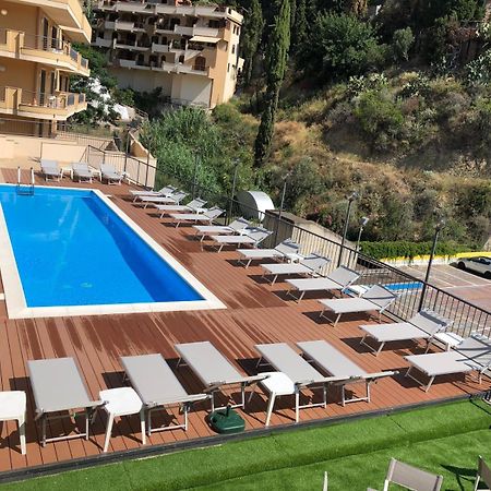 Casa Vacanza "Ilenia" - Taormina Exteriör bild