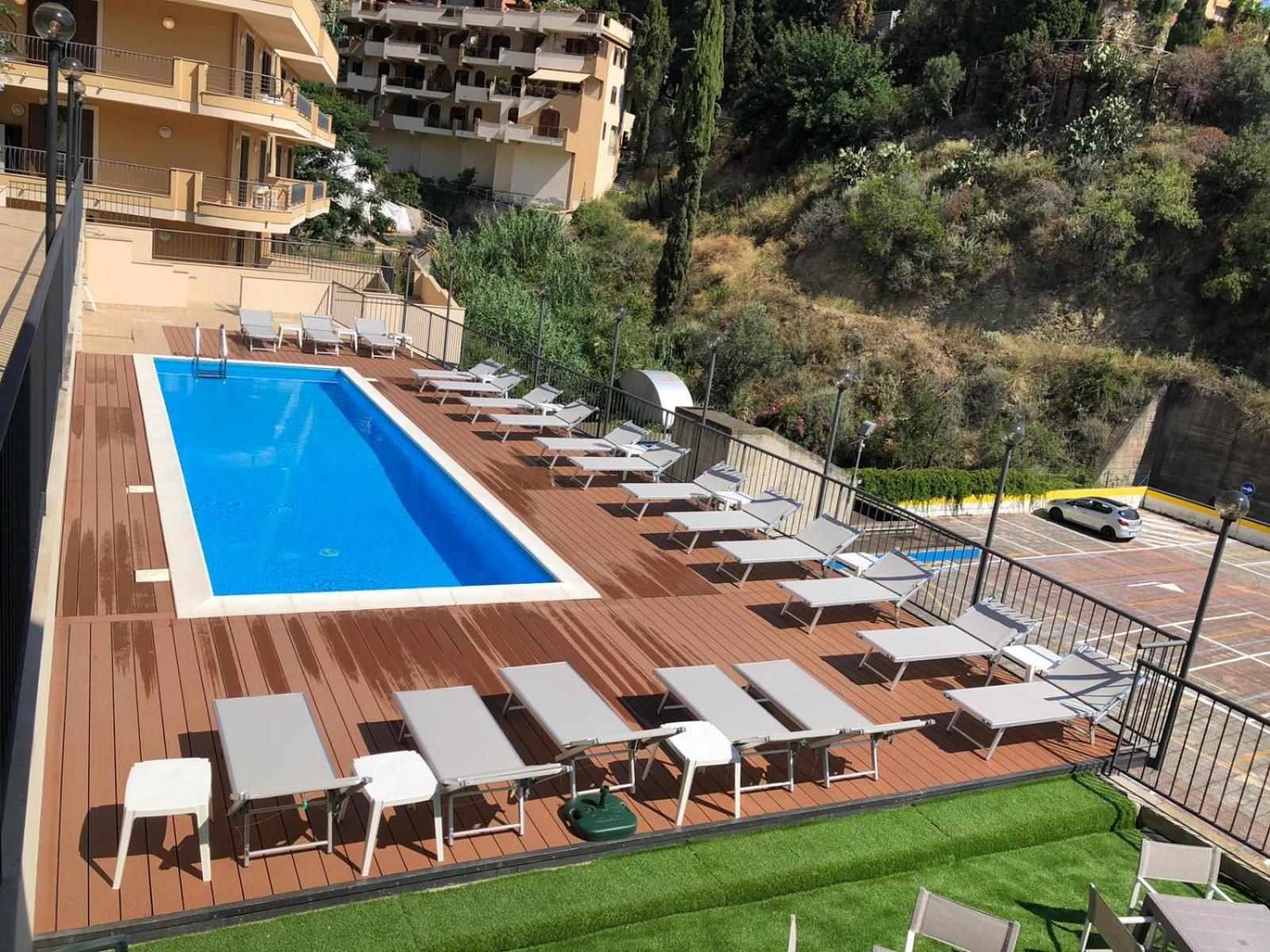 Casa Vacanza "Ilenia" - Taormina Exteriör bild